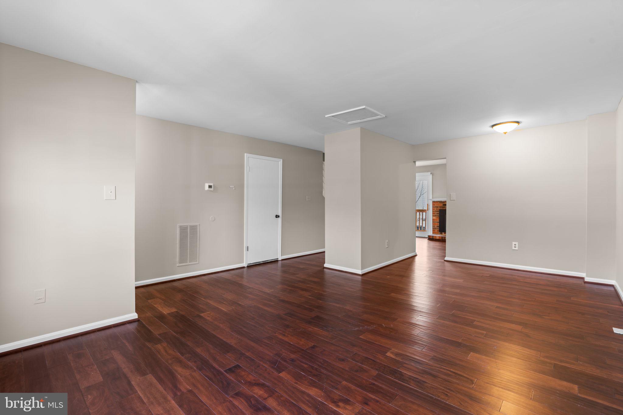 CROFTON MEADOWS - Residential