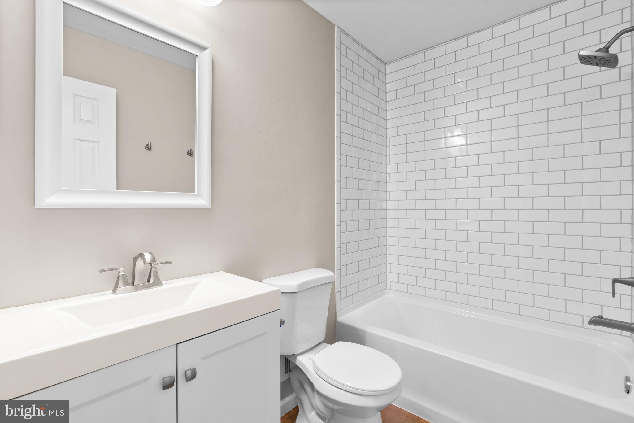 CROFTON MEADOWS - Residential