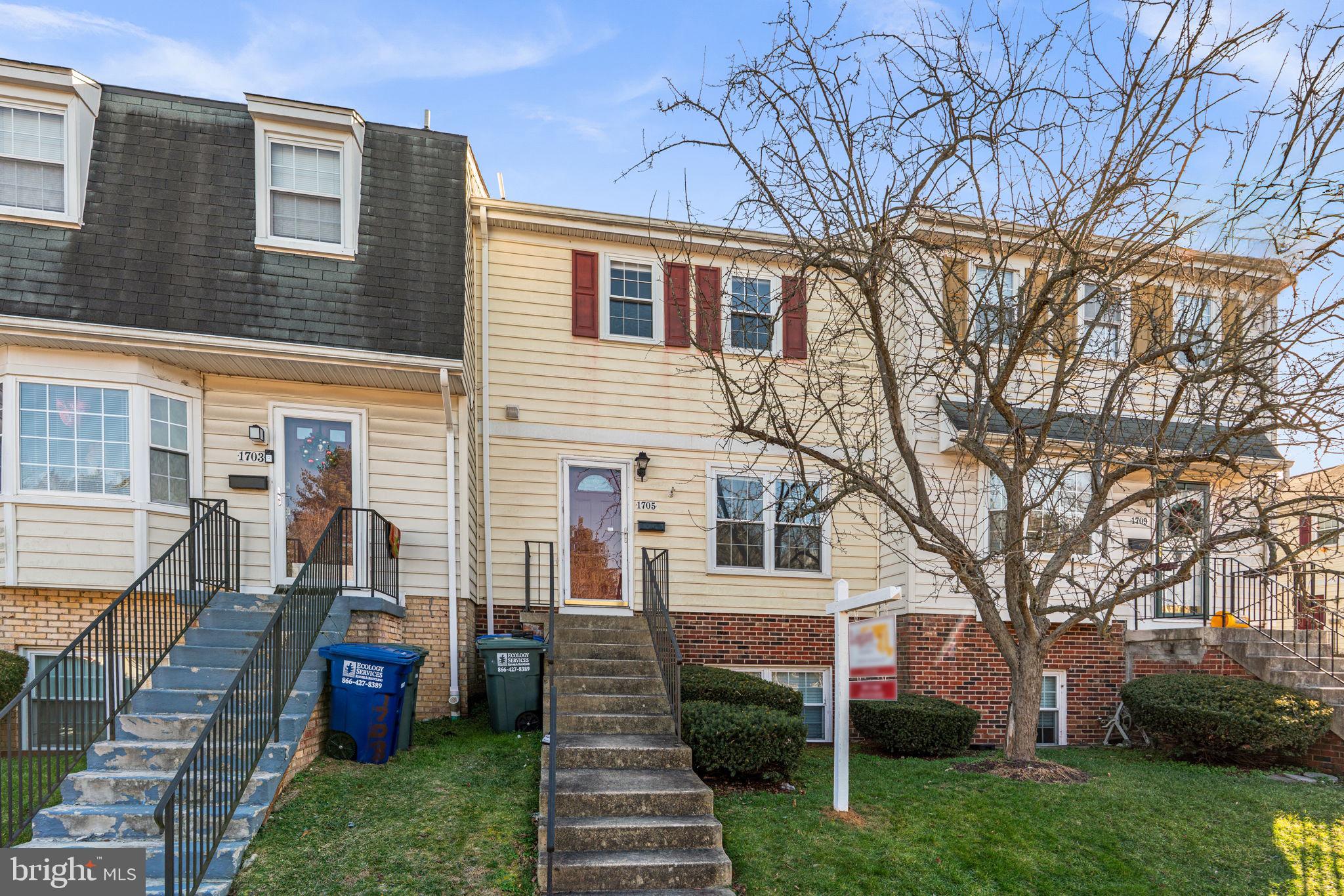 CROFTON MEADOWS - Residential