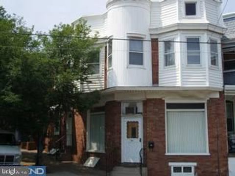 Townhouse For Sale - 751 Maryland Avenue<br/> WILMINGTON, DE 19805