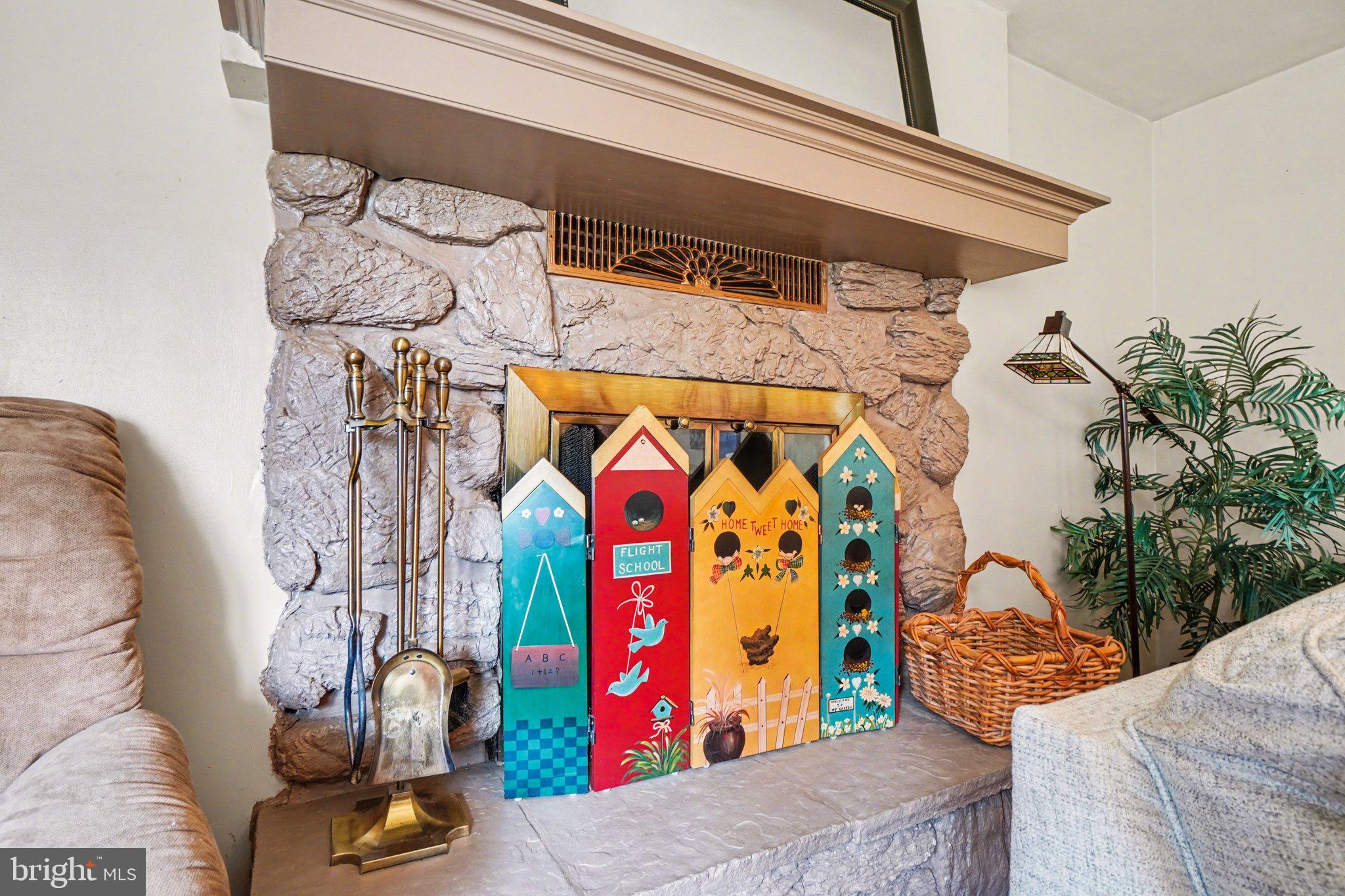 3925 SULLIVAN STREET