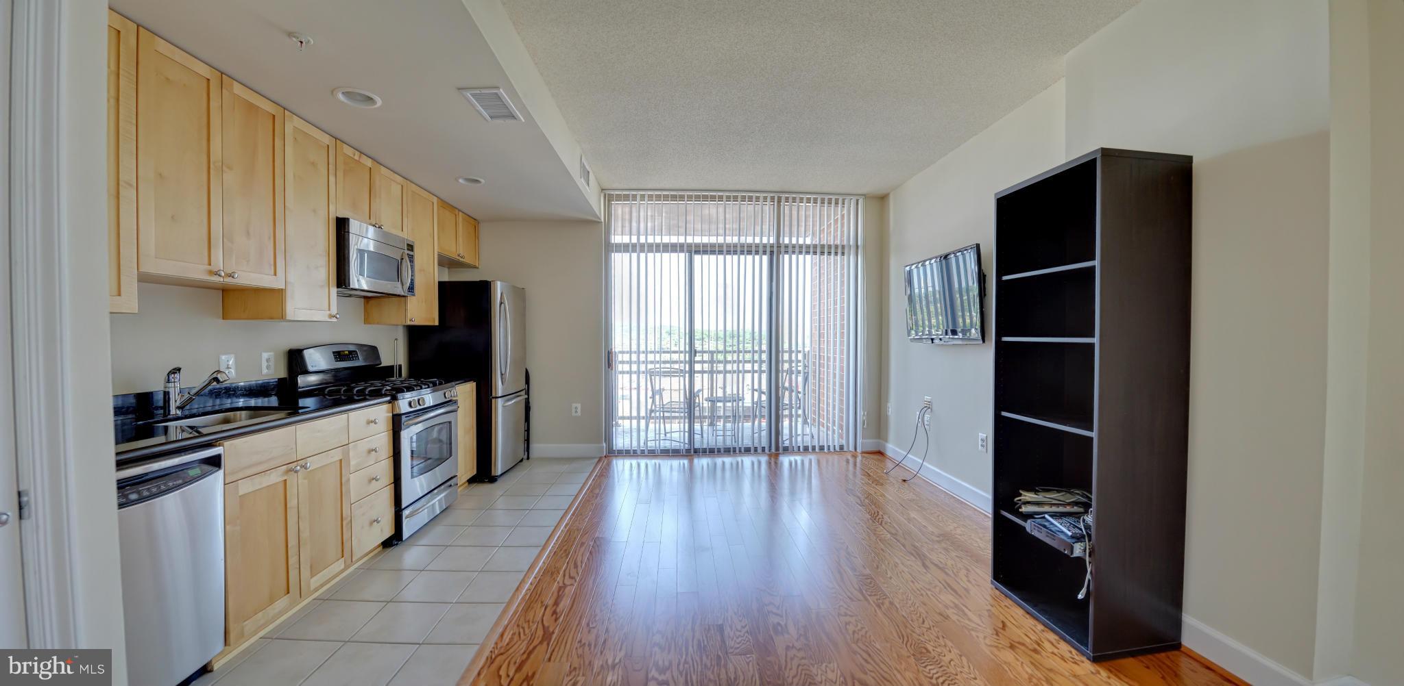 ECLIPSE ON CENTER PARK - Residential Lease