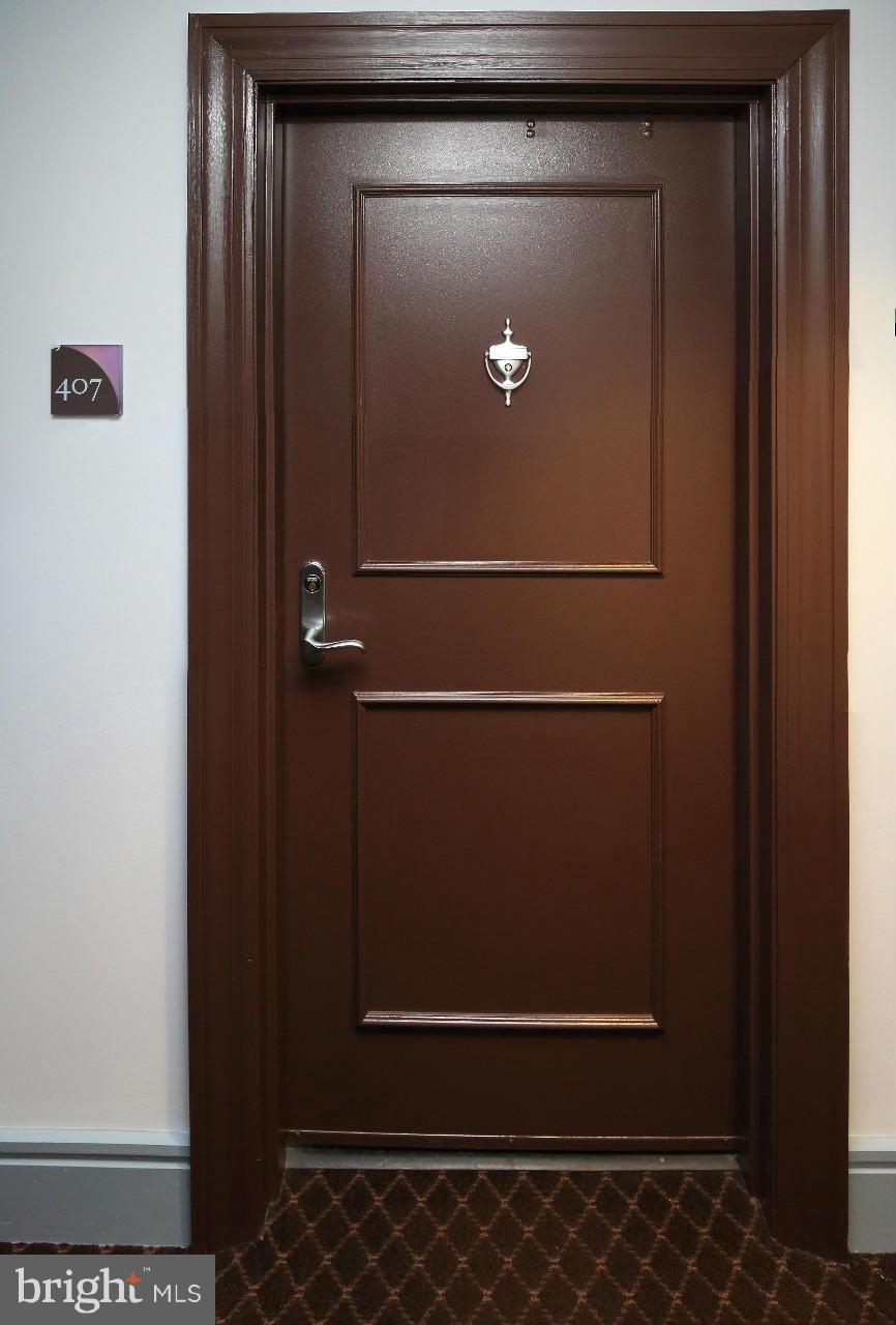 ECLIPSE ON CENTER PARK - Residential Lease