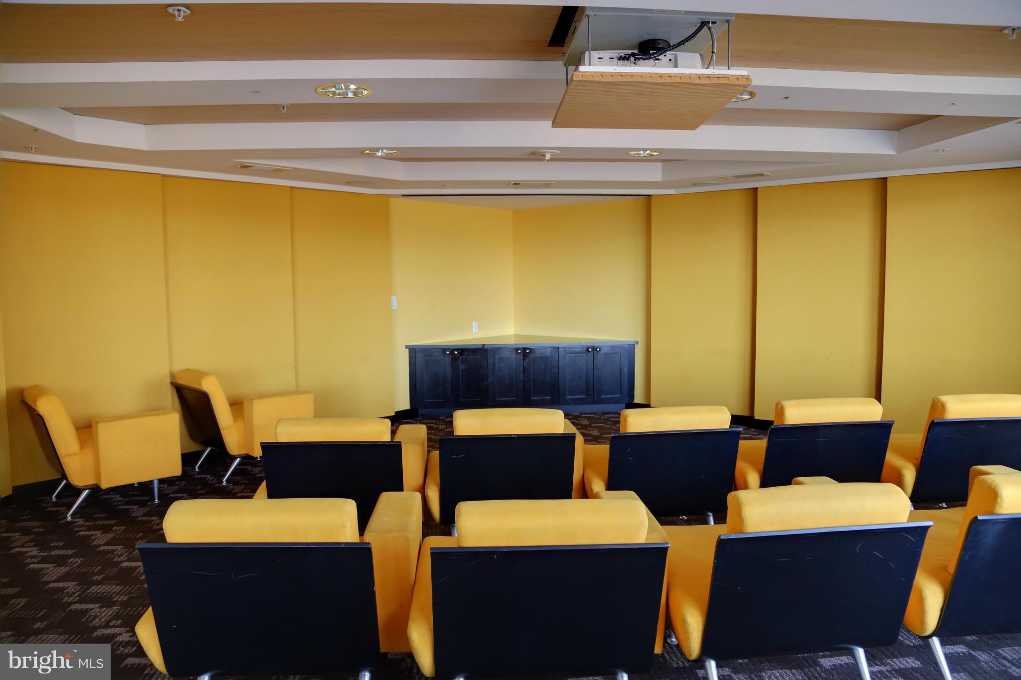 ECLIPSE ON CENTER PARK - Residential Lease