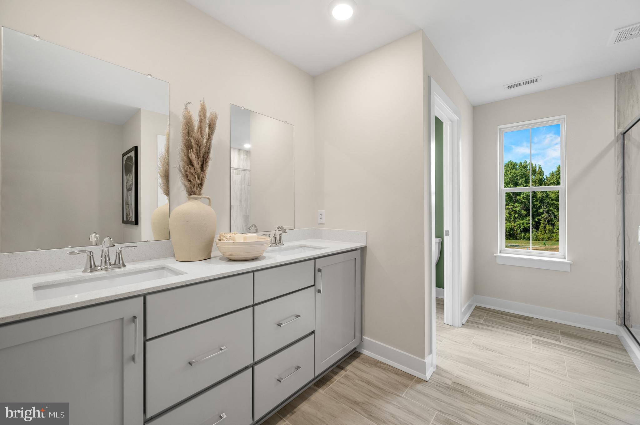 EXTON GROVE - Residential