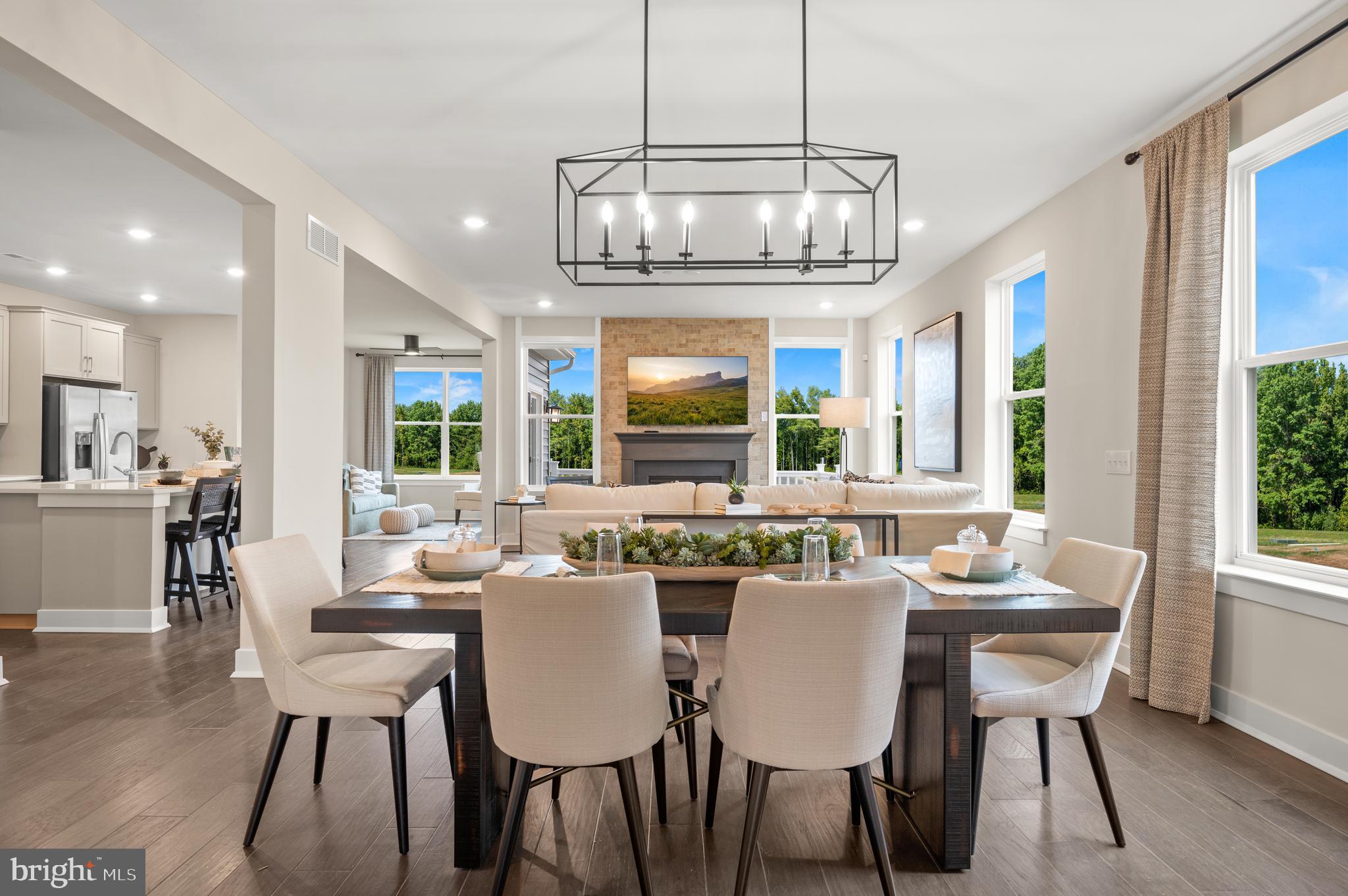 EXTON GROVE - Residential