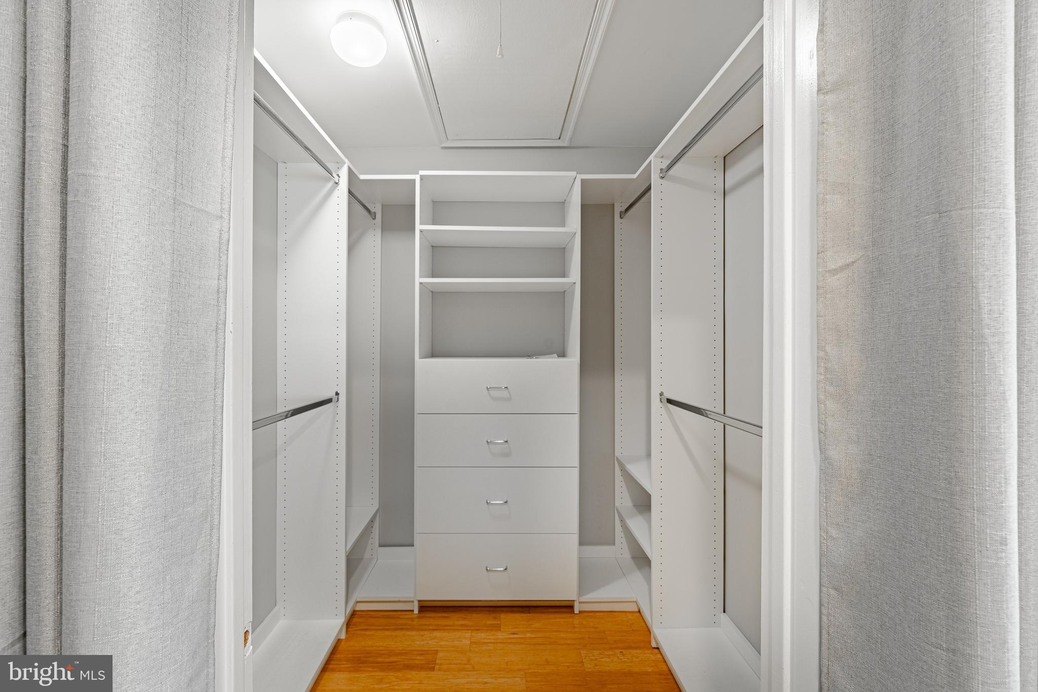 RADLEY RUN MEWS - Residential