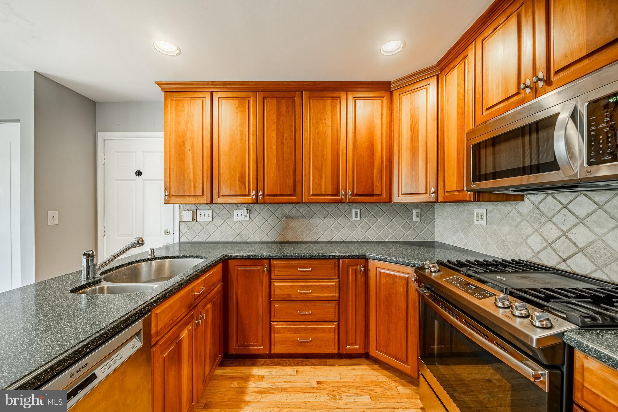 RADLEY RUN MEWS - Residential