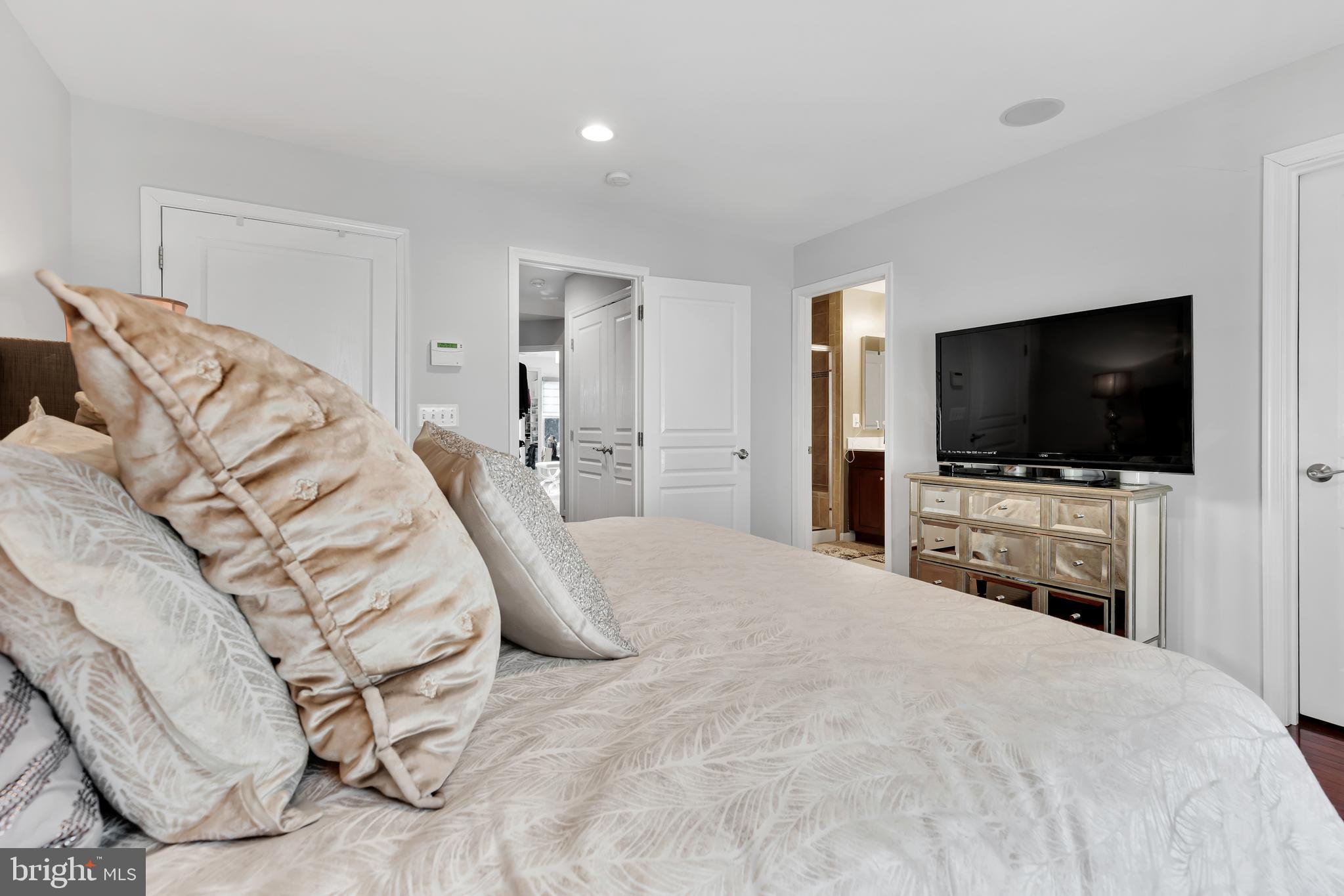 SHIRLINGTON - Residential