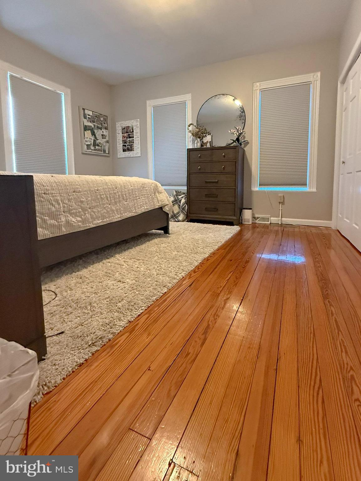 LANCASTER - Commercial Sale