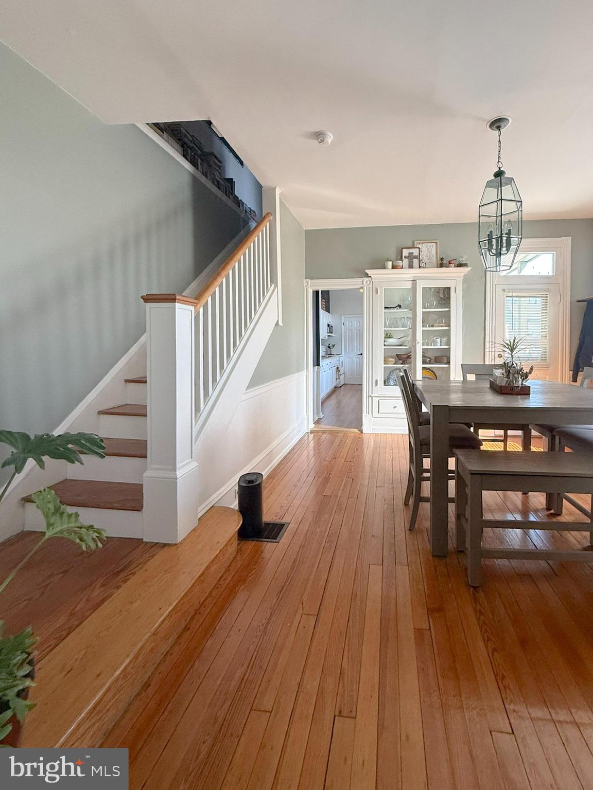 LANCASTER - Commercial Sale