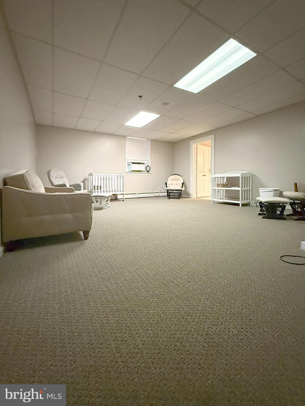 LANCASTER - Commercial Sale