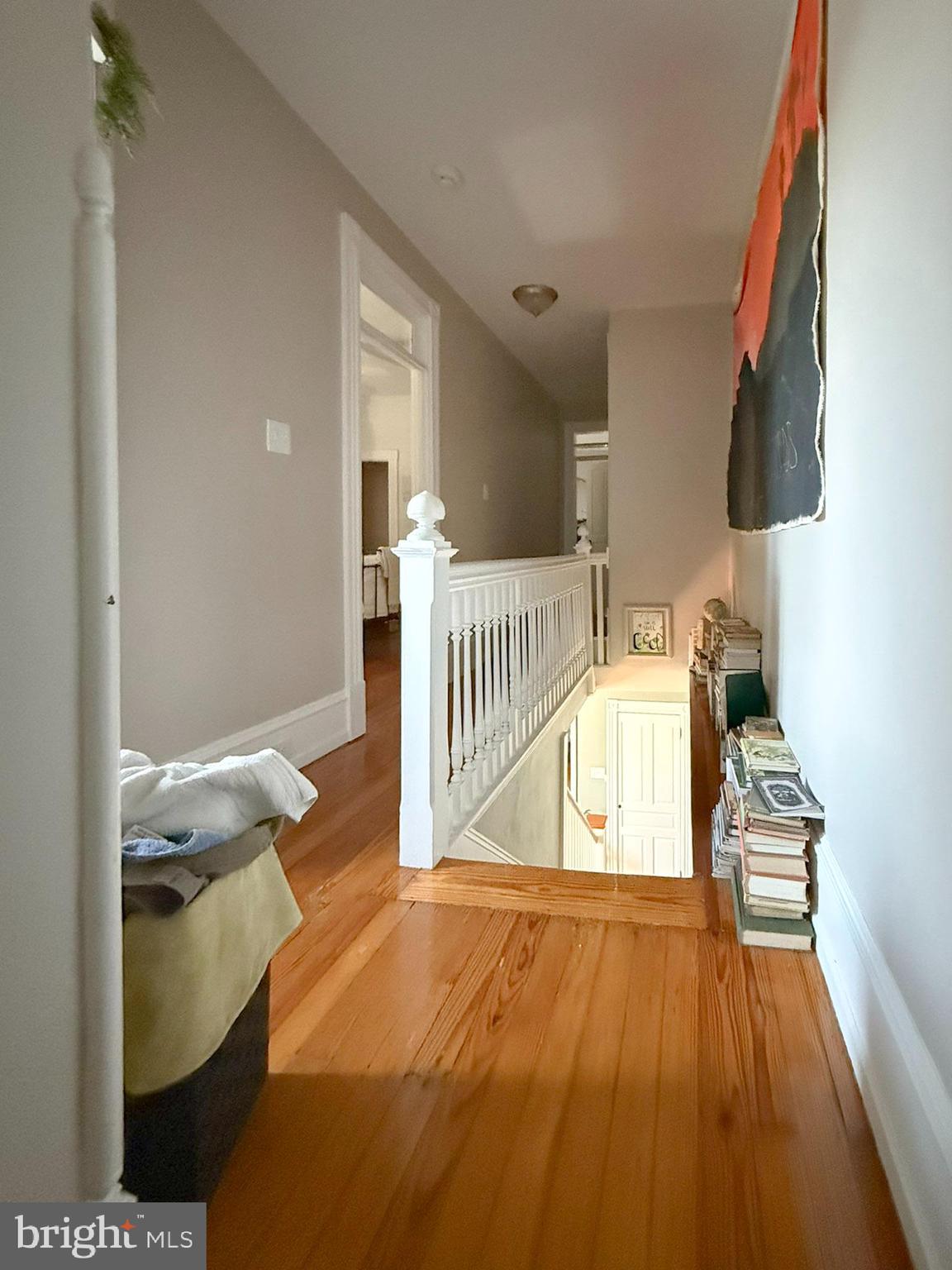 LANCASTER - Commercial Sale