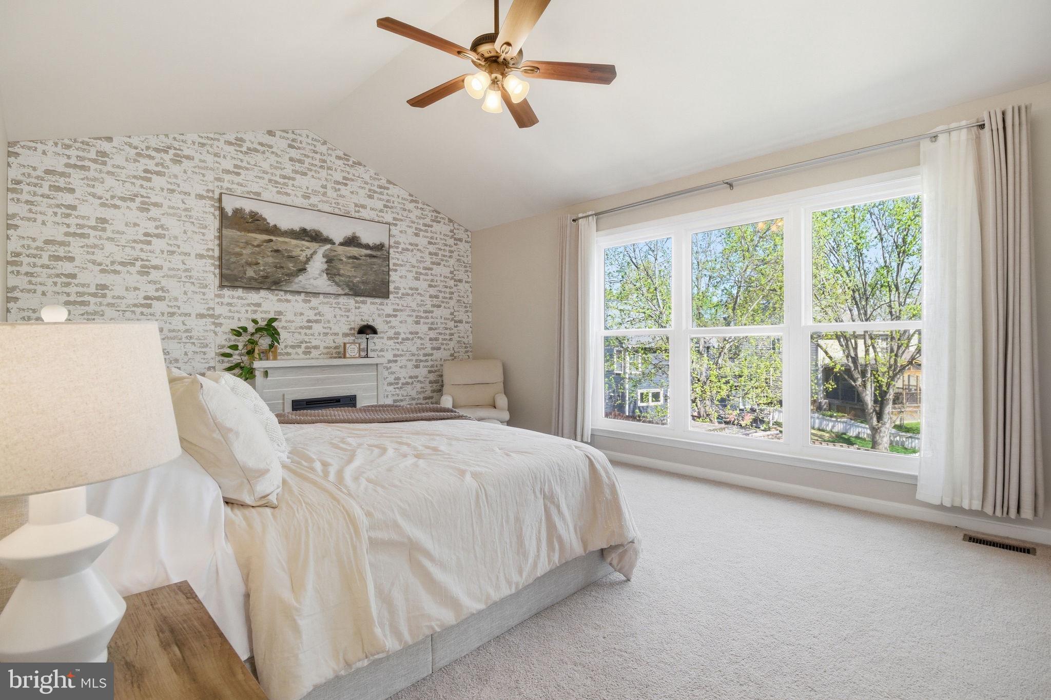 EXETER - Residential