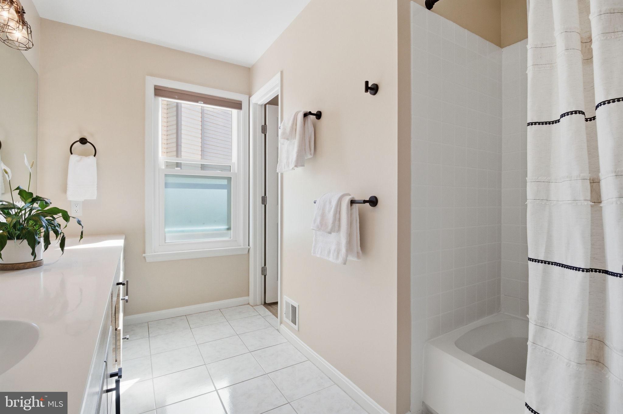 EXETER - Residential