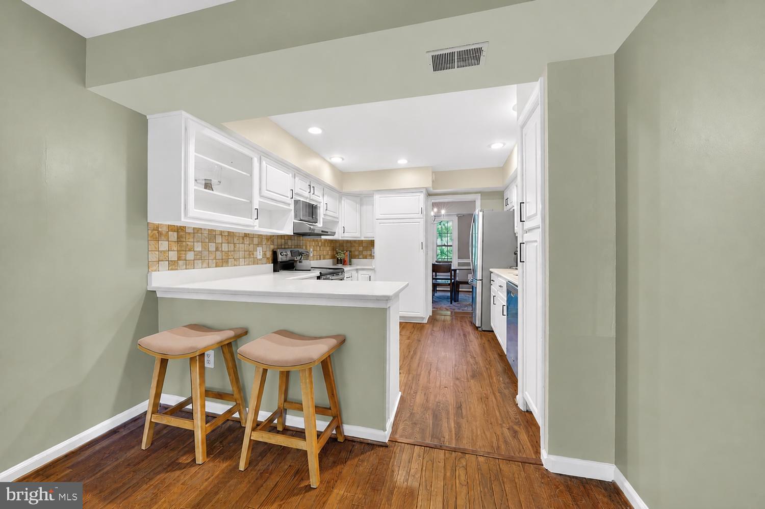 BURKE VILLAGE - Residential