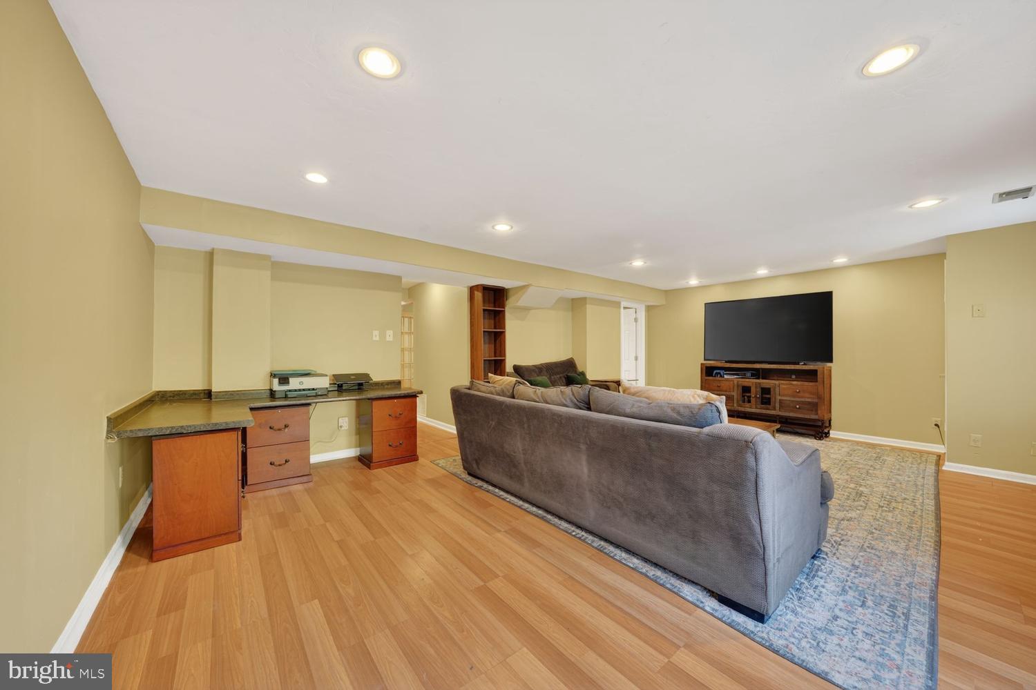 BURKE VILLAGE - Residential