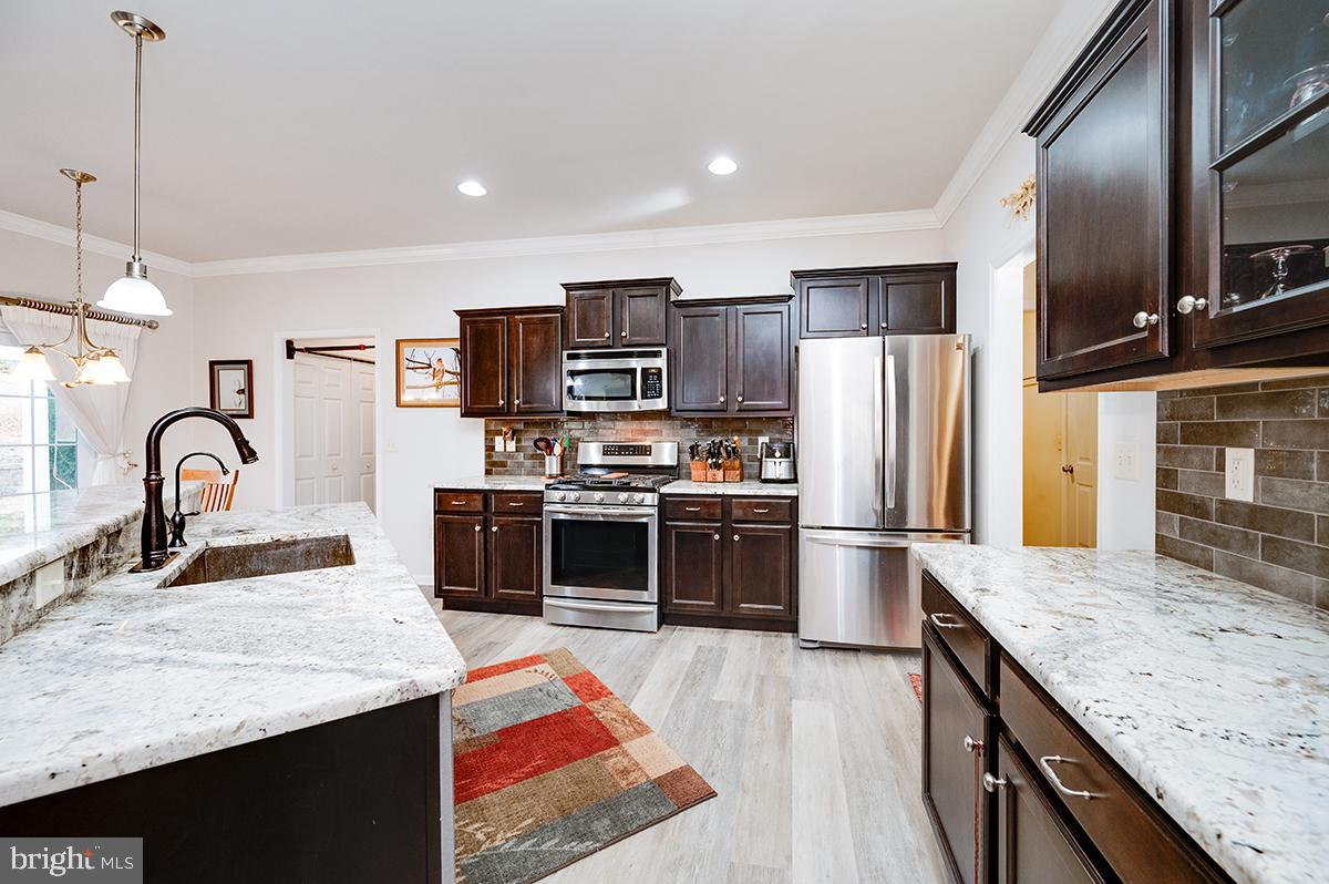 STONECROFT VILLAGE - Residential