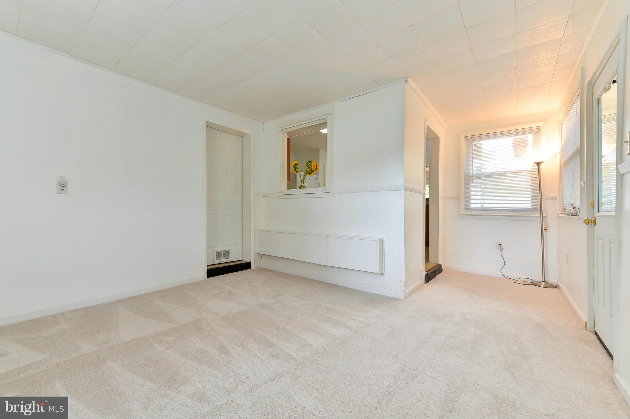 VIRGINIA HILLS - Residential