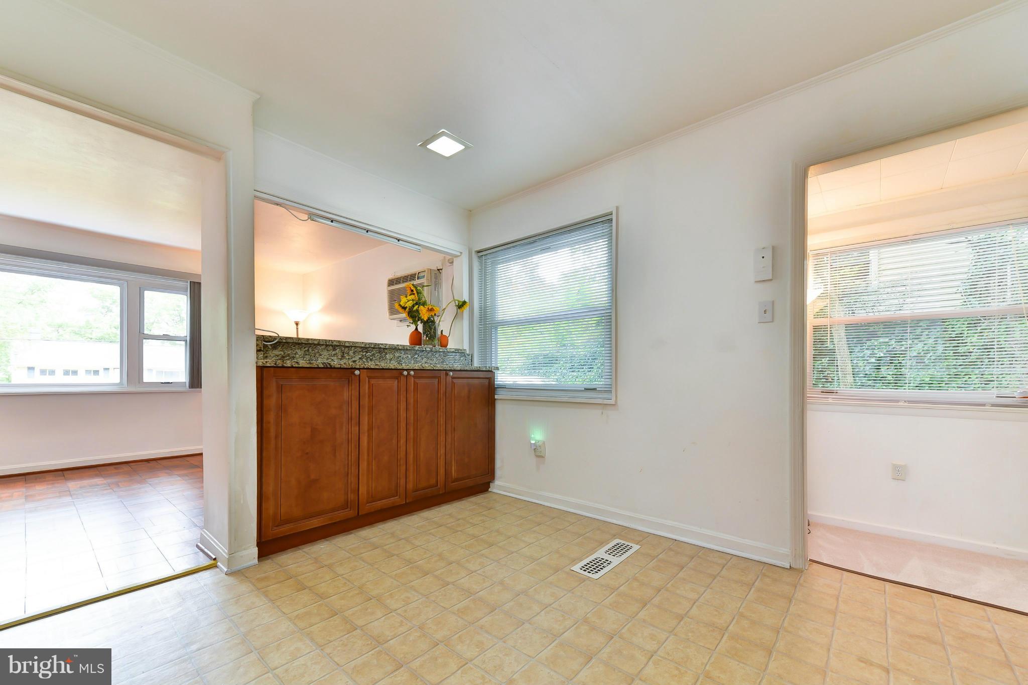 VIRGINIA HILLS - Residential