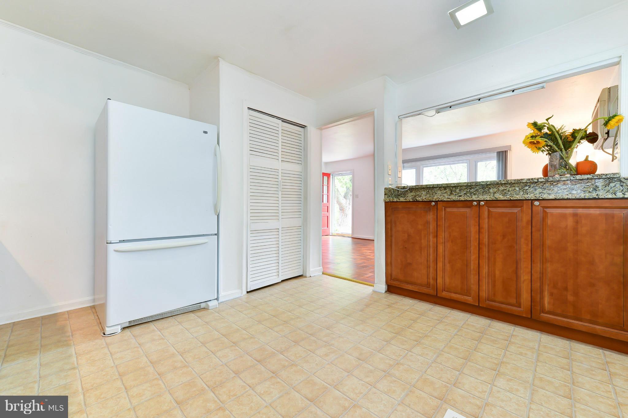 VIRGINIA HILLS - Residential