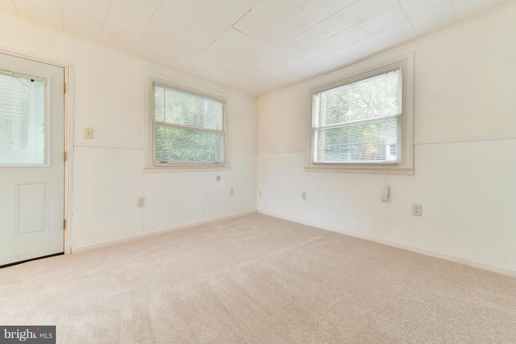 VIRGINIA HILLS - Residential