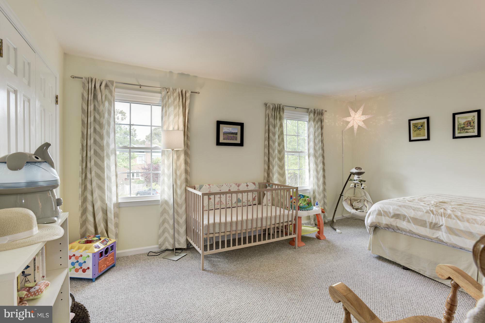 BAY HILLS - Residential