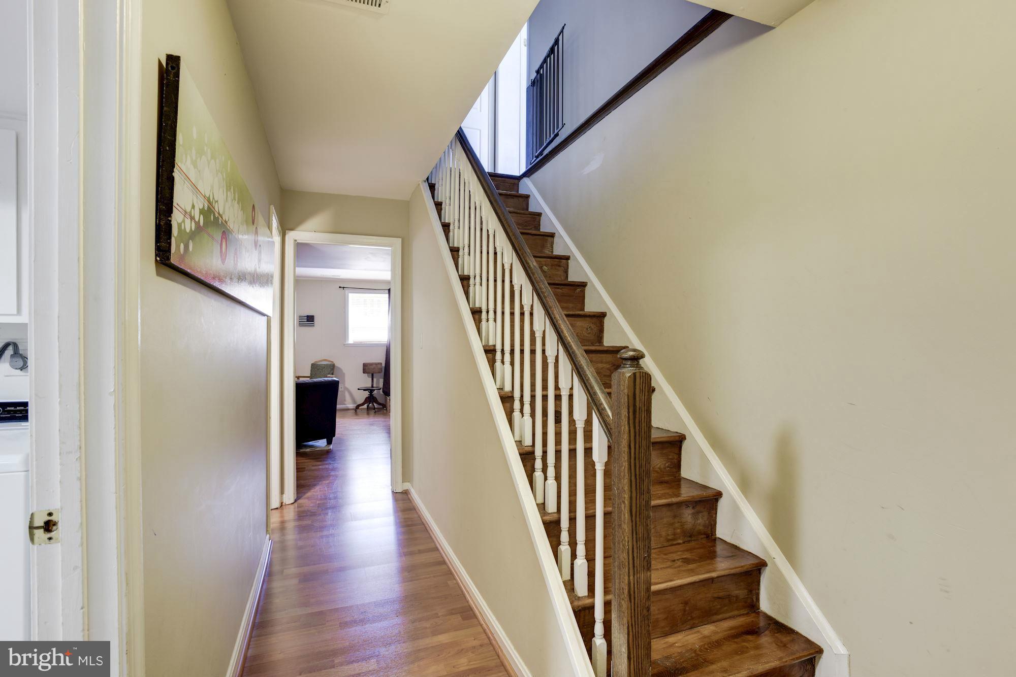 BAY HILLS - Residential