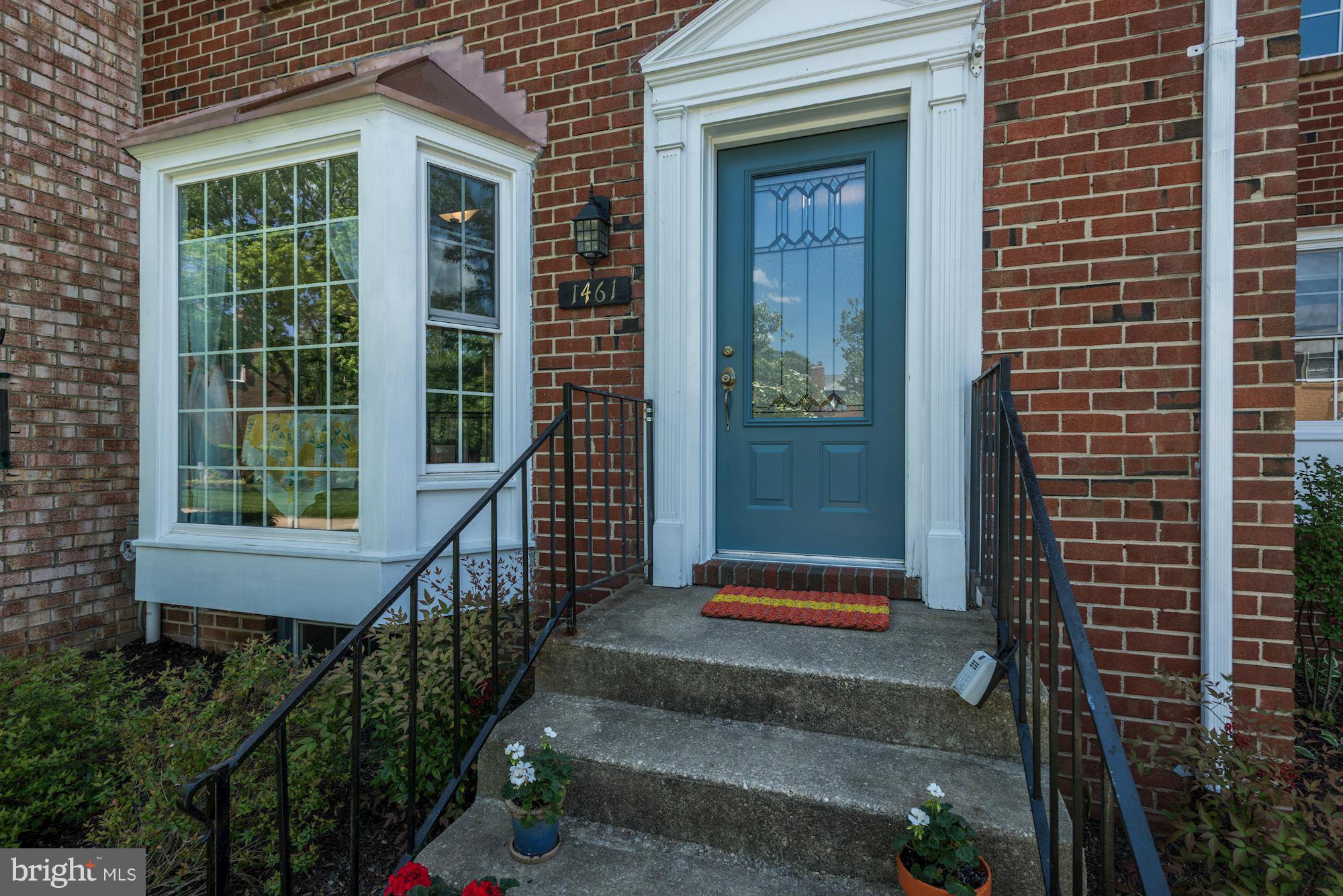 BAY HILLS - Residential