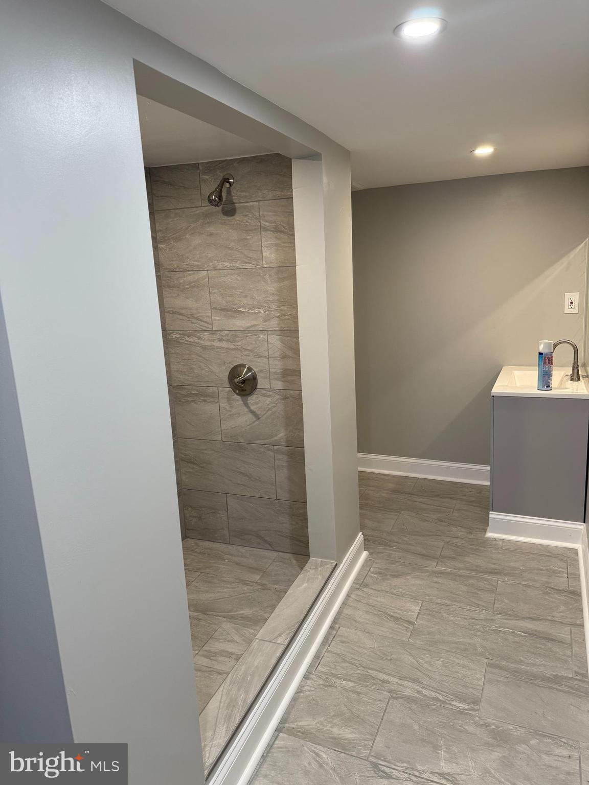 GWYNNS FALLS PARK - Residential Lease