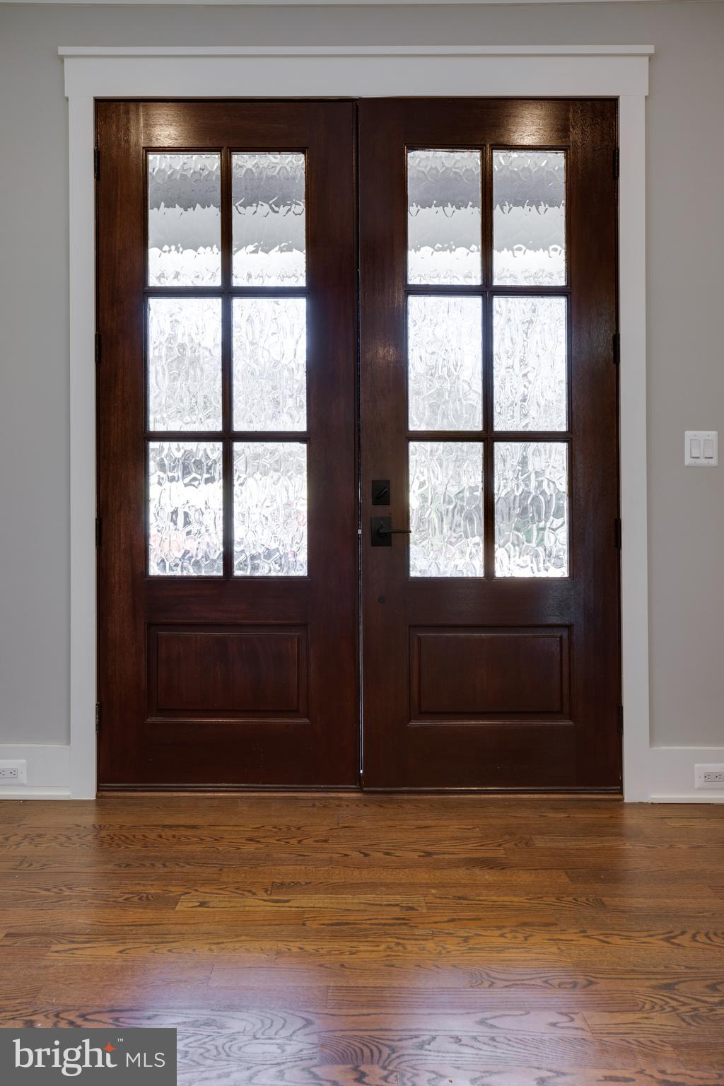 VIENNA WOODS - Residential