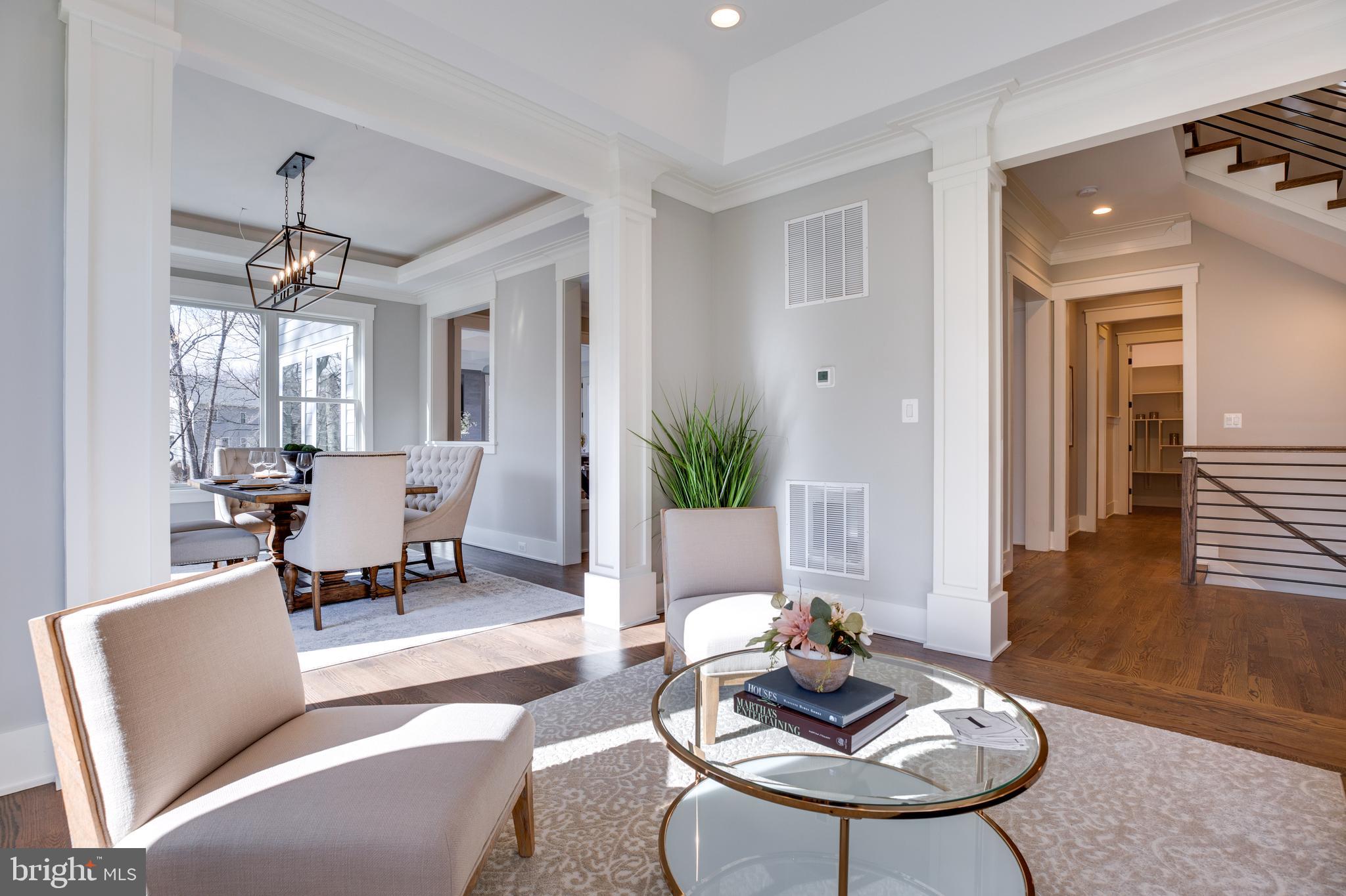 VIENNA WOODS - Residential