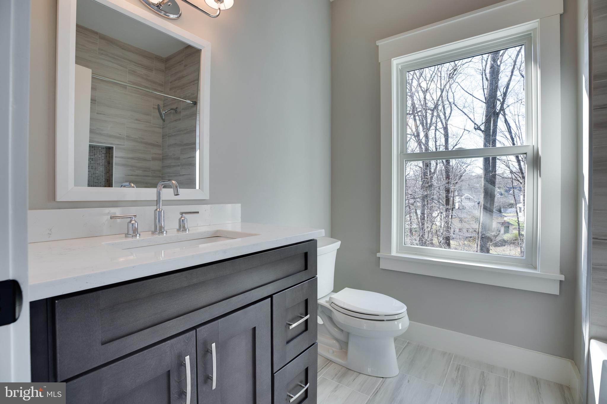 VIENNA WOODS - Residential