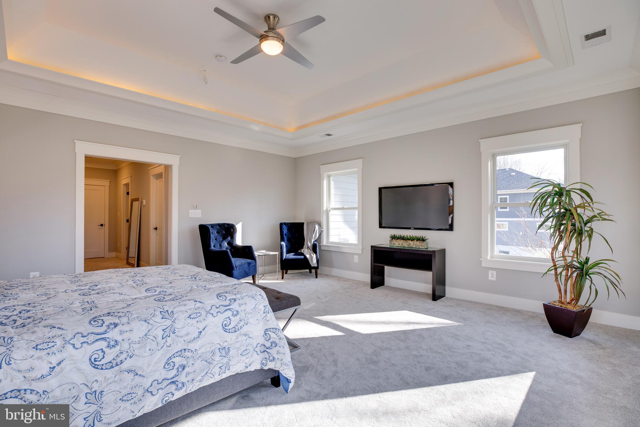 VIENNA WOODS - Residential