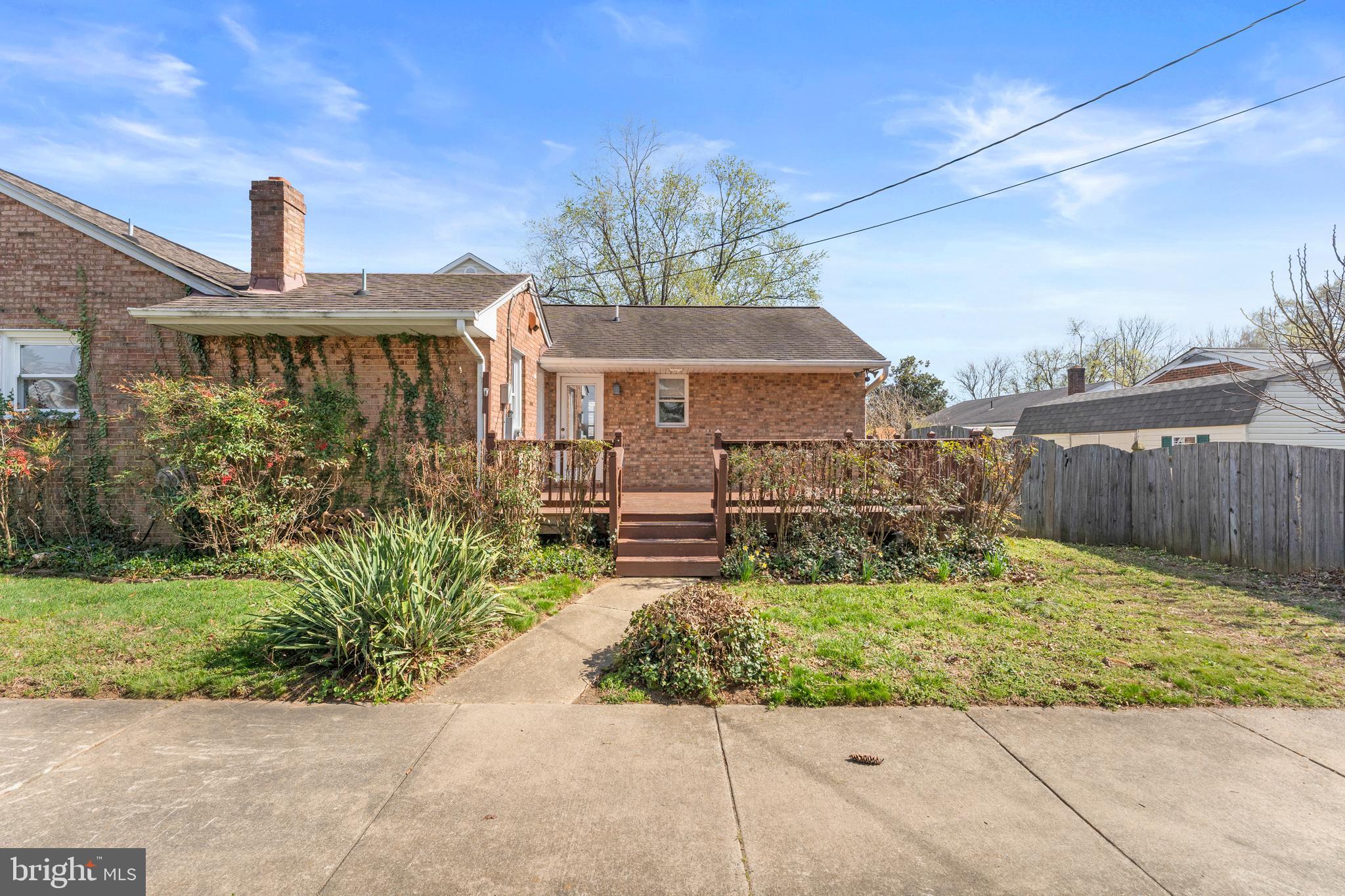 DOWNTOWN FREDERICKSBURG - Residential