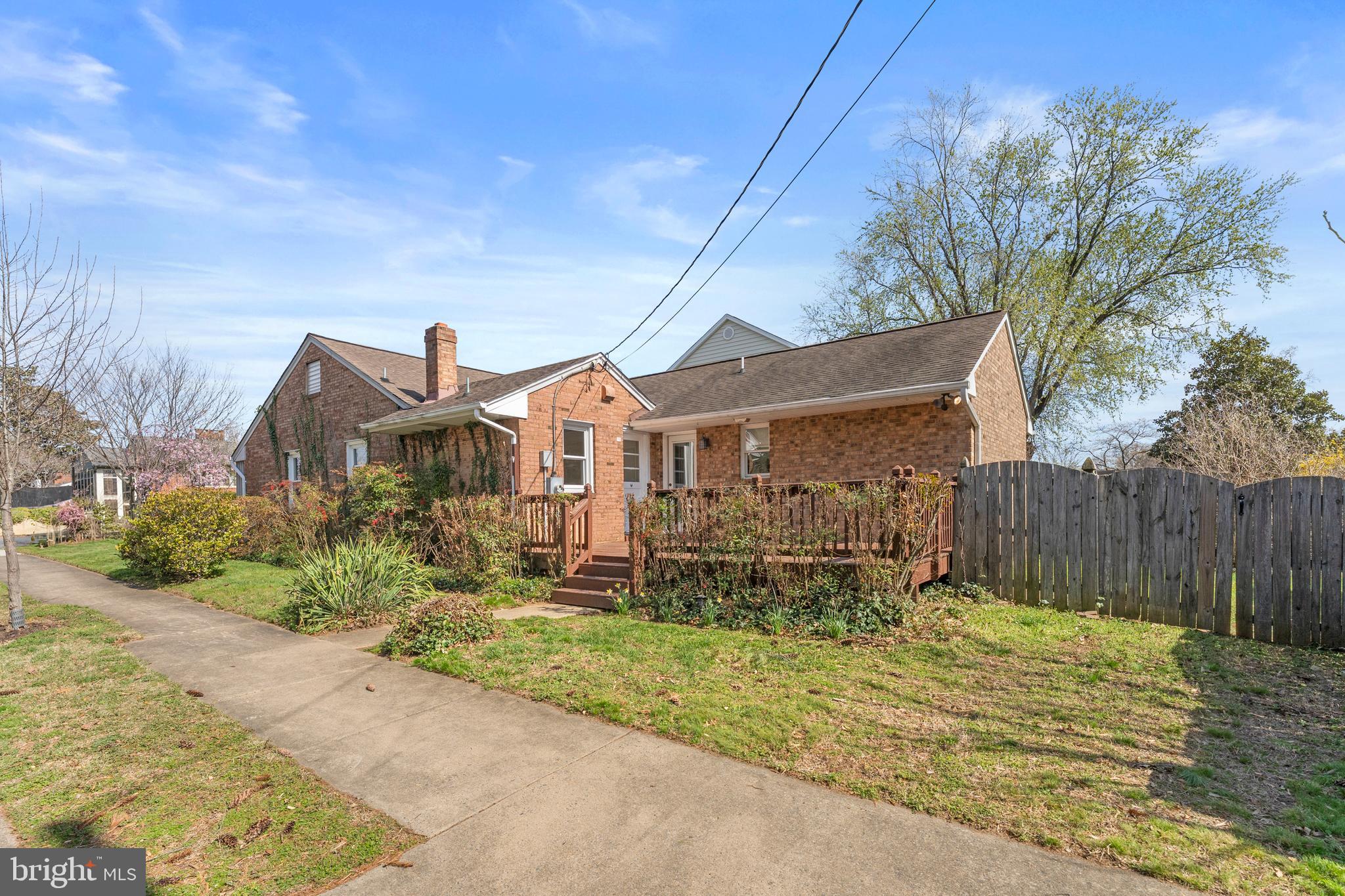 DOWNTOWN FREDERICKSBURG - Residential