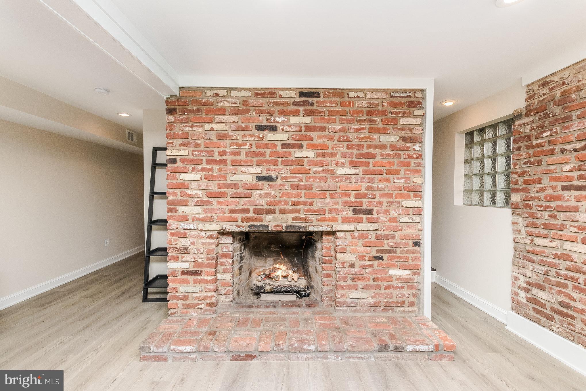 PINE RIDGE - Residential Lease