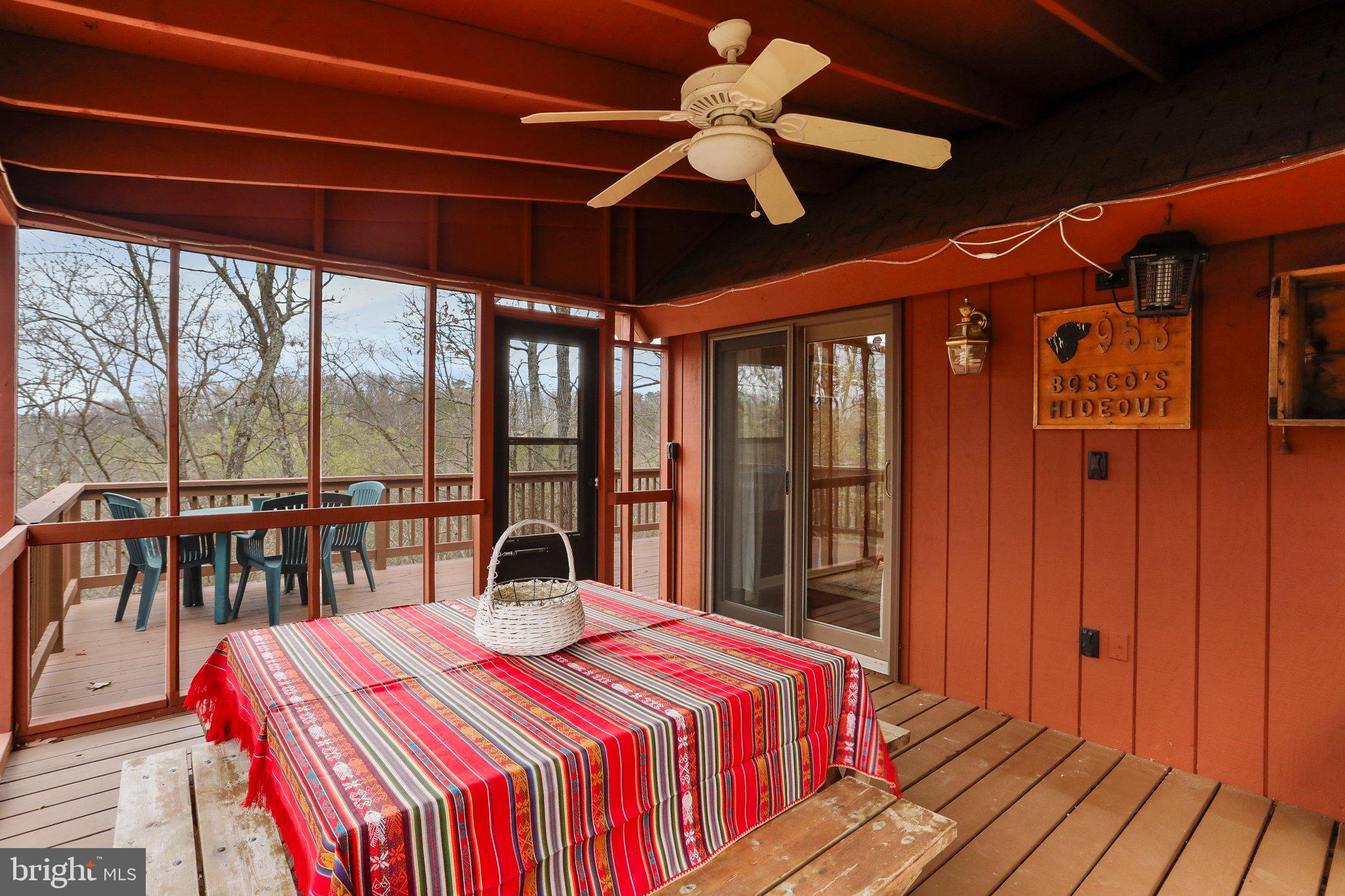 THE WOODS - Residential