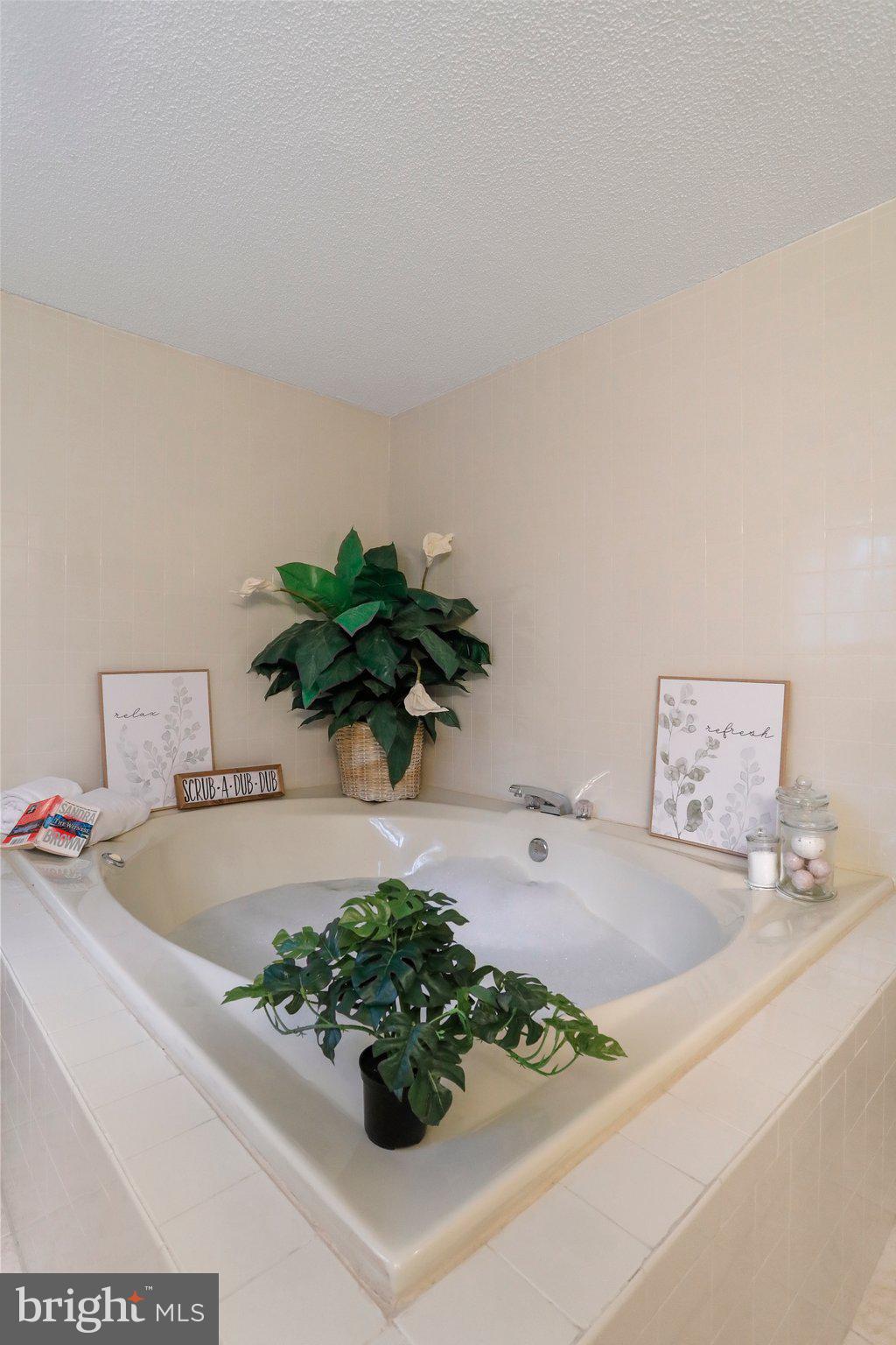 THE WOODS - Residential