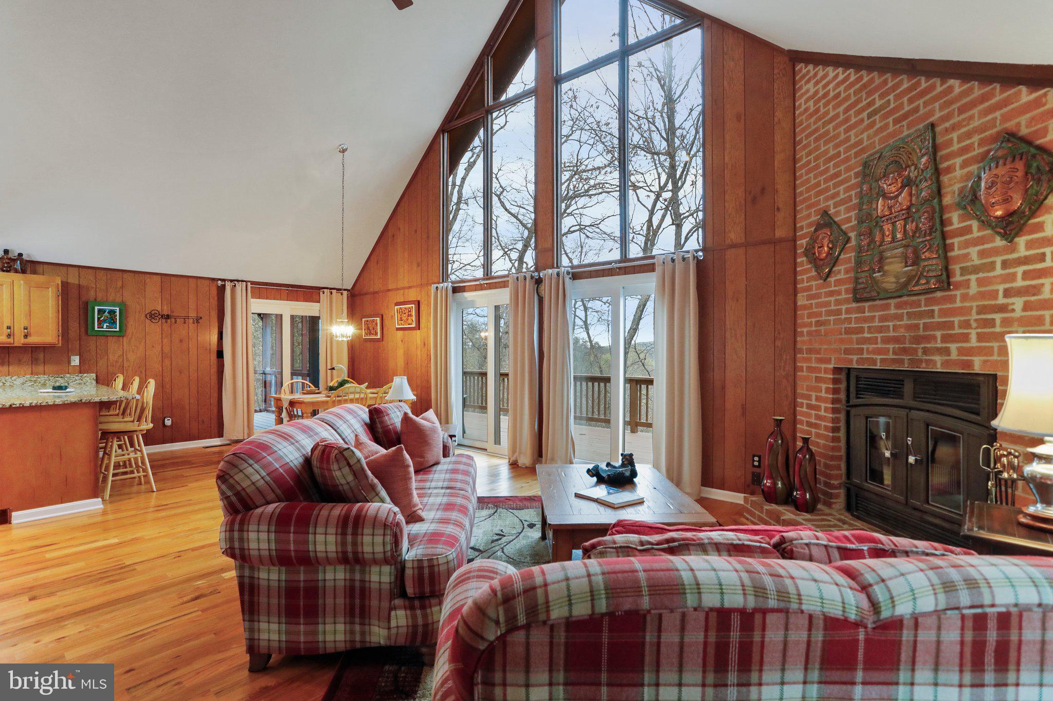 THE WOODS - Residential