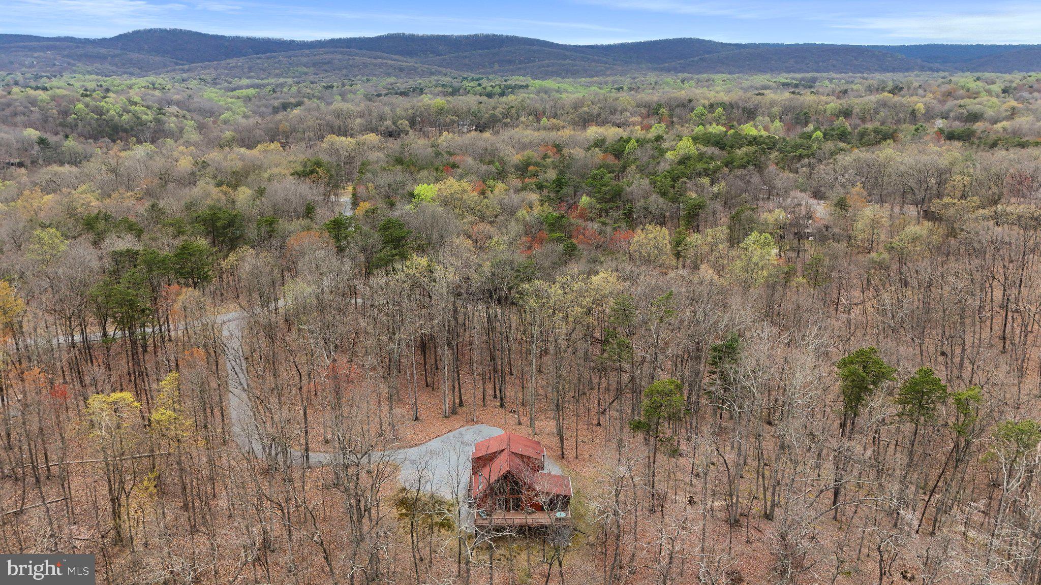 THE WOODS - Residential