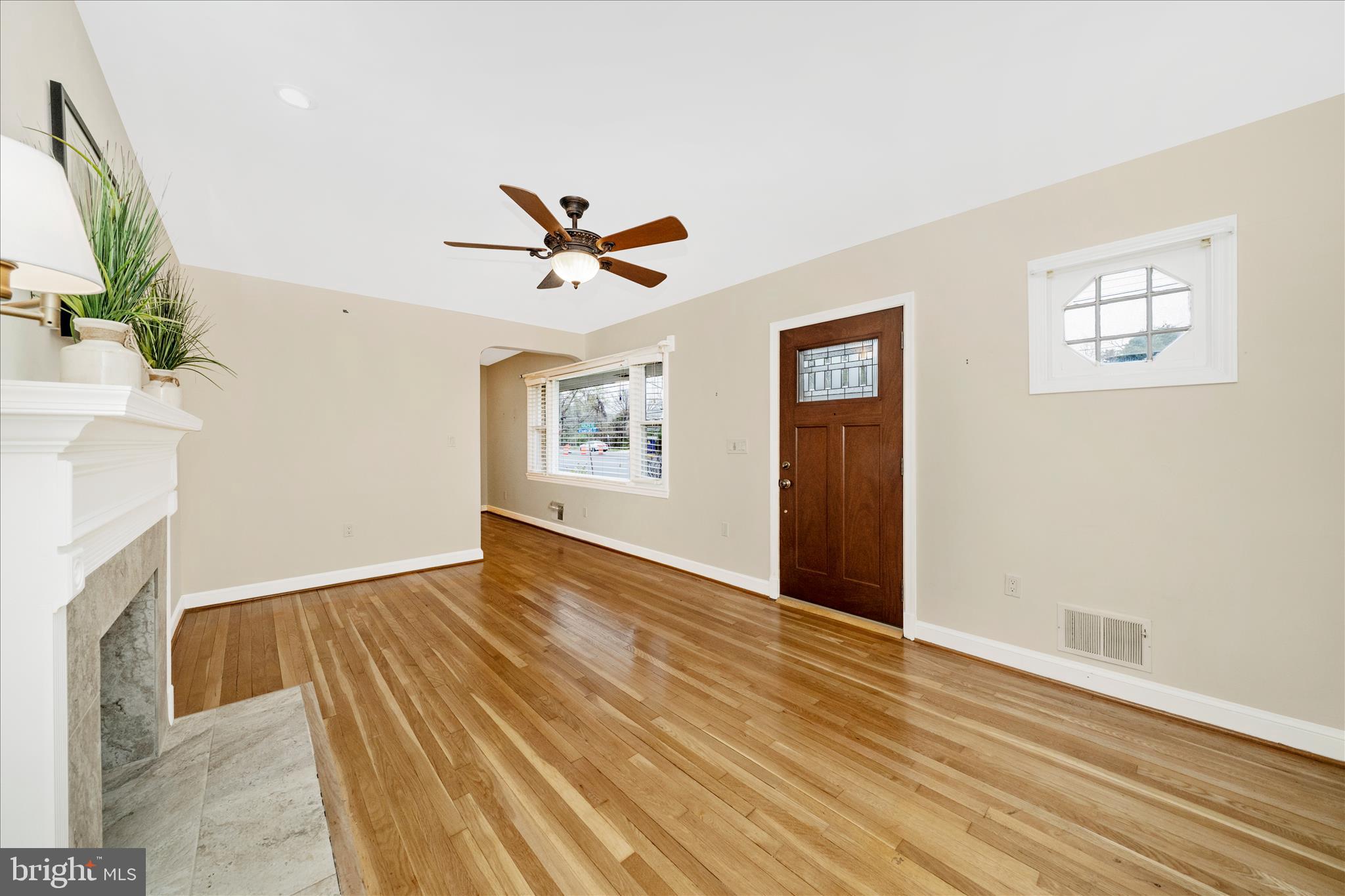 UNIVERSITY HILLS - Residential