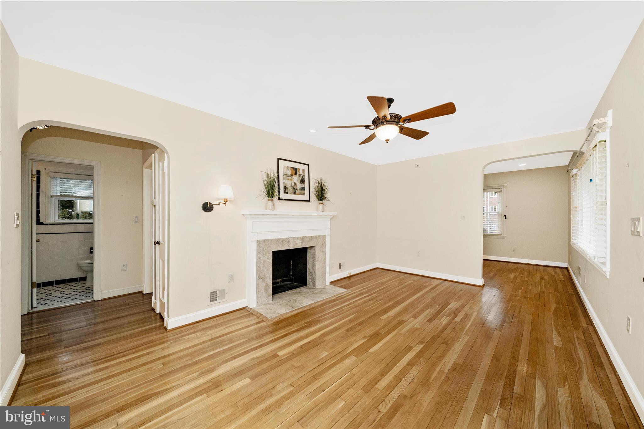 UNIVERSITY HILLS - Residential