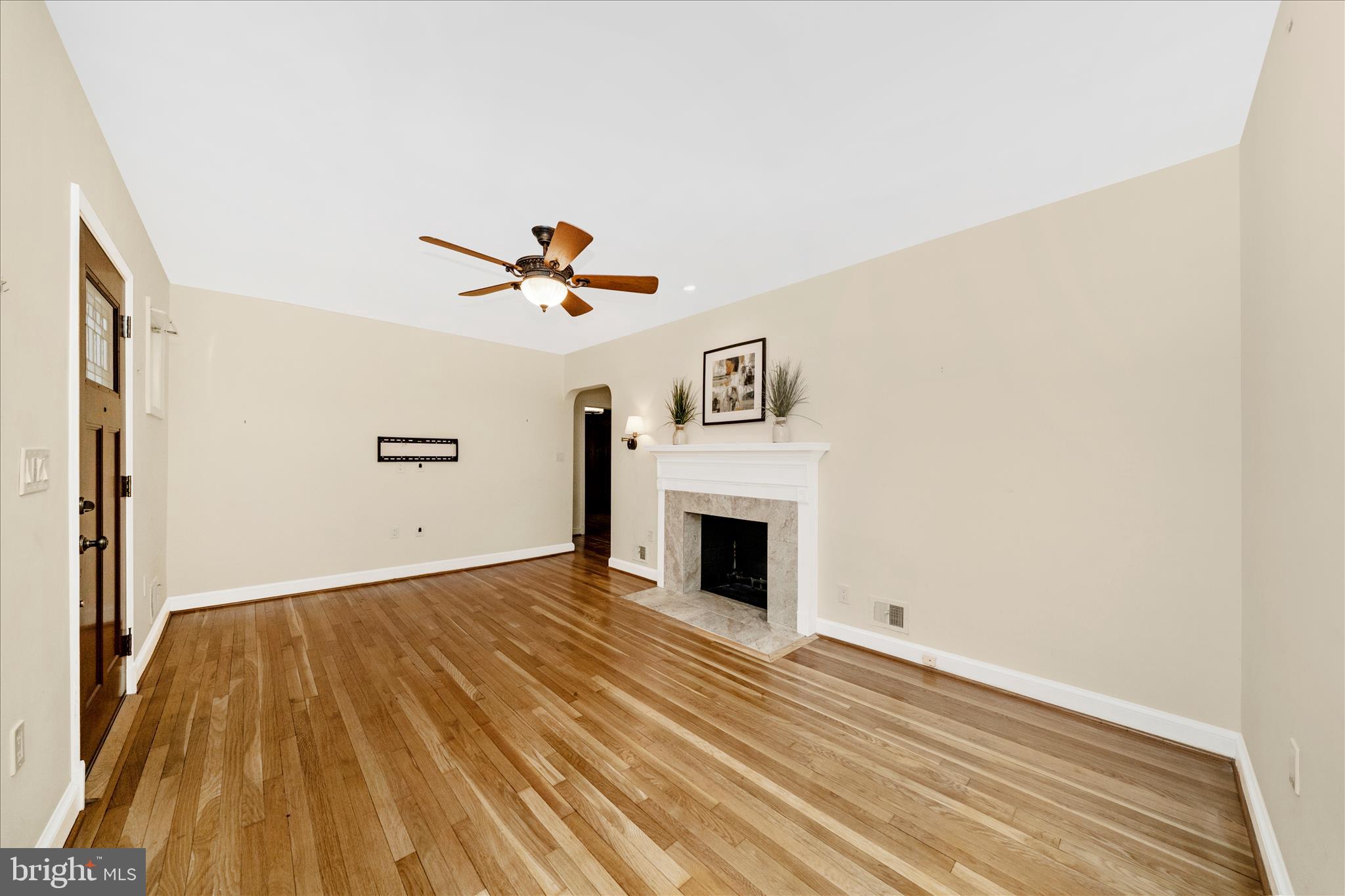 UNIVERSITY HILLS - Residential