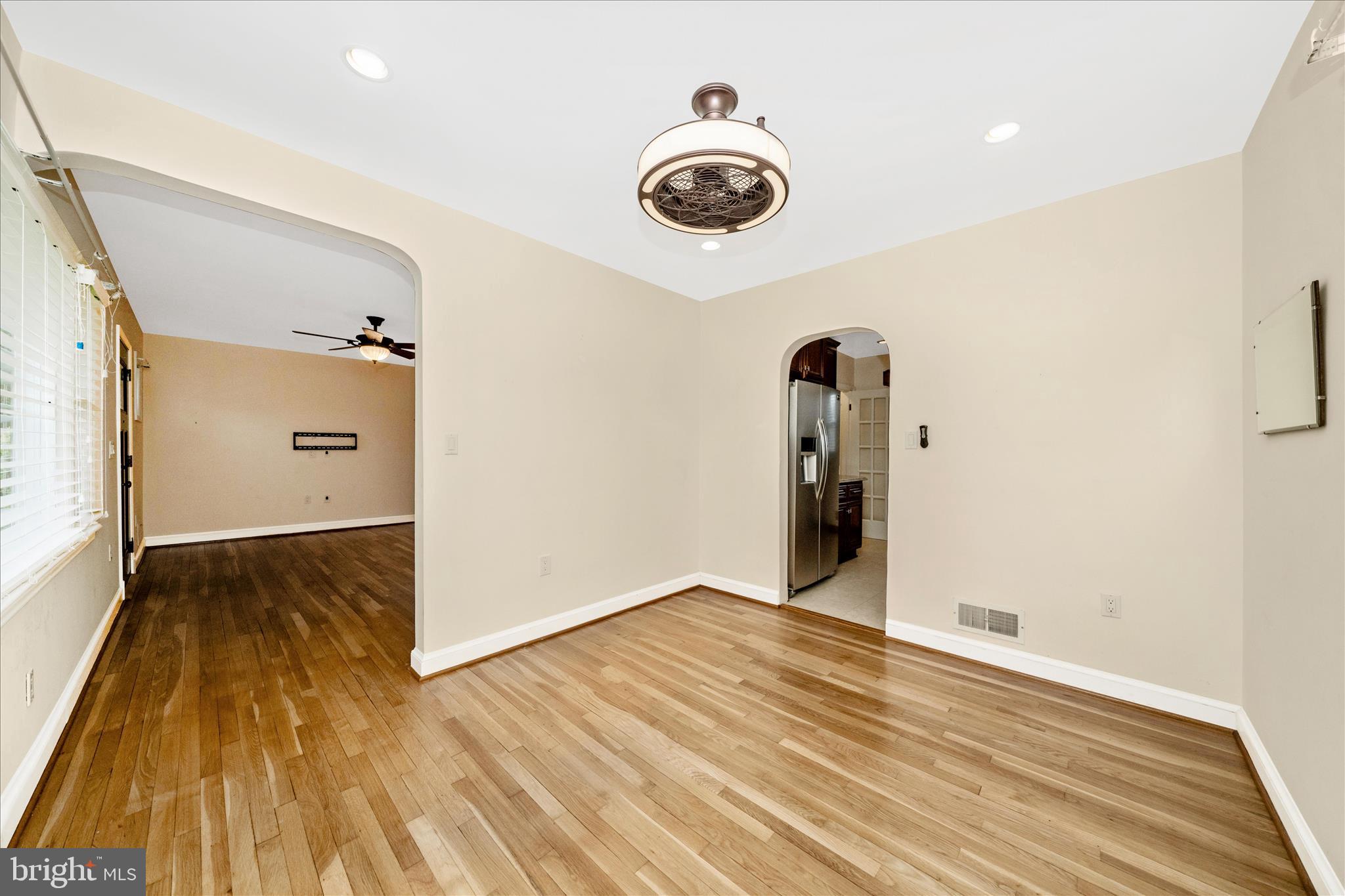 UNIVERSITY HILLS - Residential