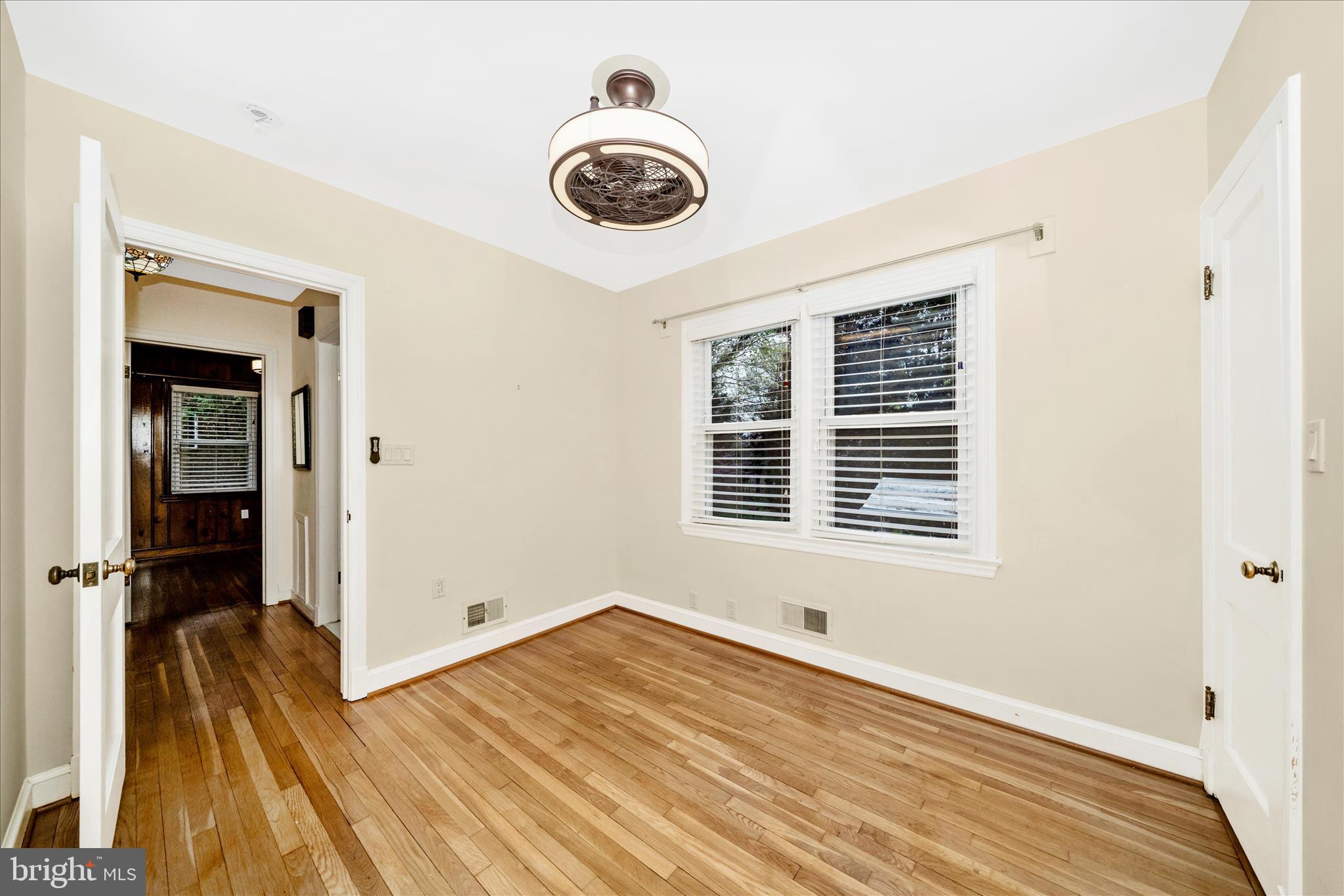 UNIVERSITY HILLS - Residential