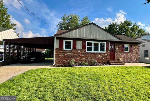 32 WOODBINE AVENUE MAPLE SHADE NJ 08052