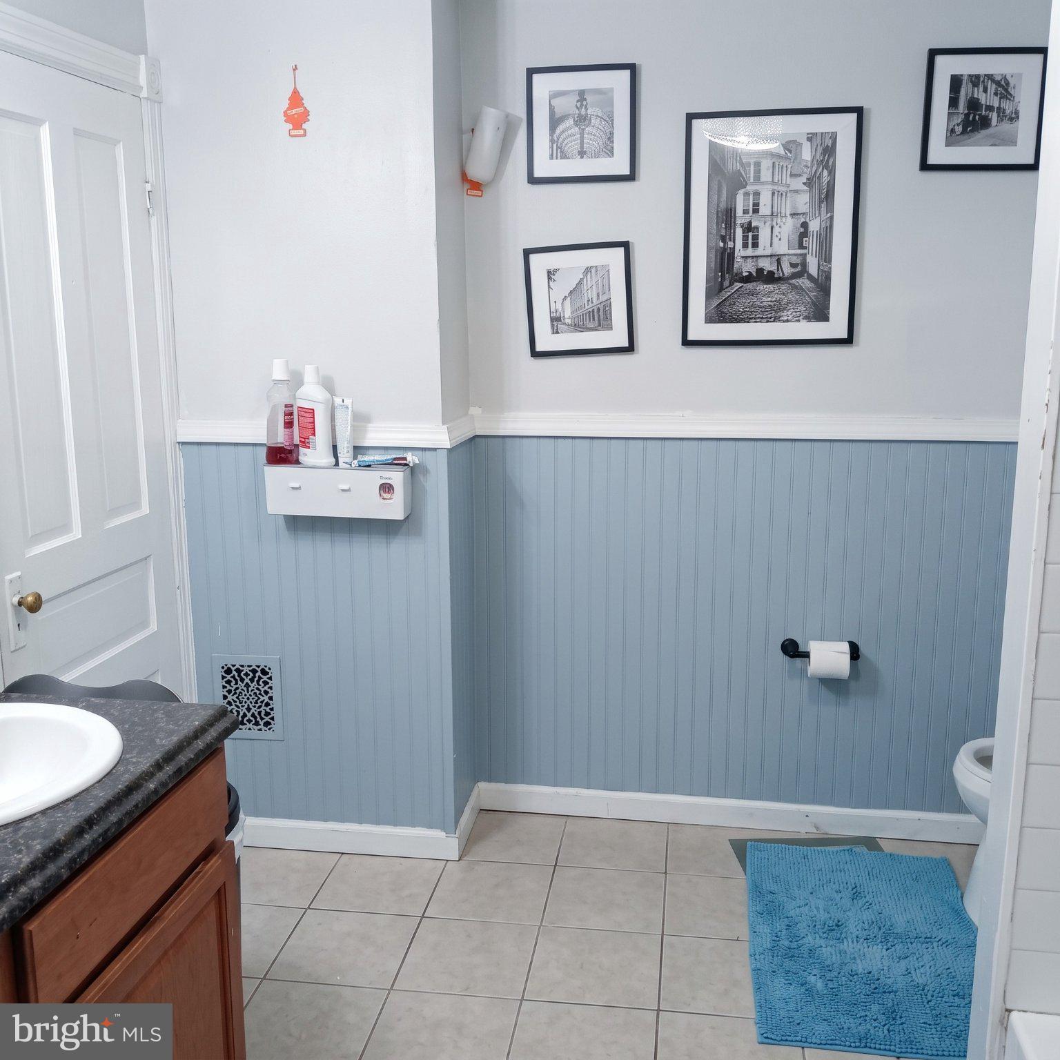 5827 CRITTENDEN