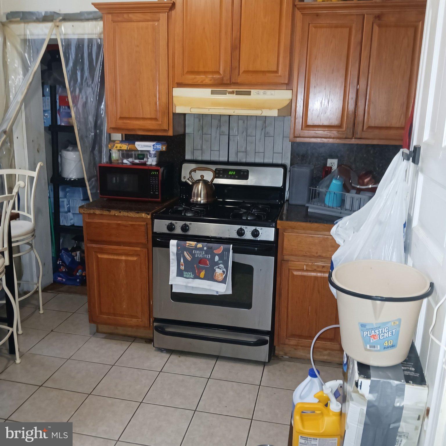 5827 CRITTENDEN