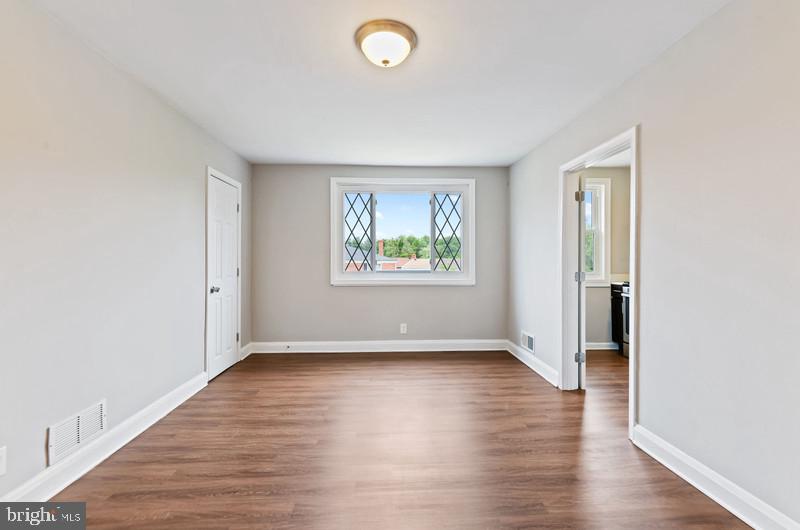 EDMONDSON VILLAGE - Residential Lease